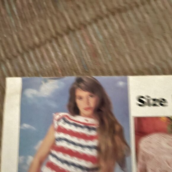 2/$35 Crochet Fantasy Quick and Easy Christmas Gifts Vol 10 No 8 Dec 1991 - Picture 8 of 9